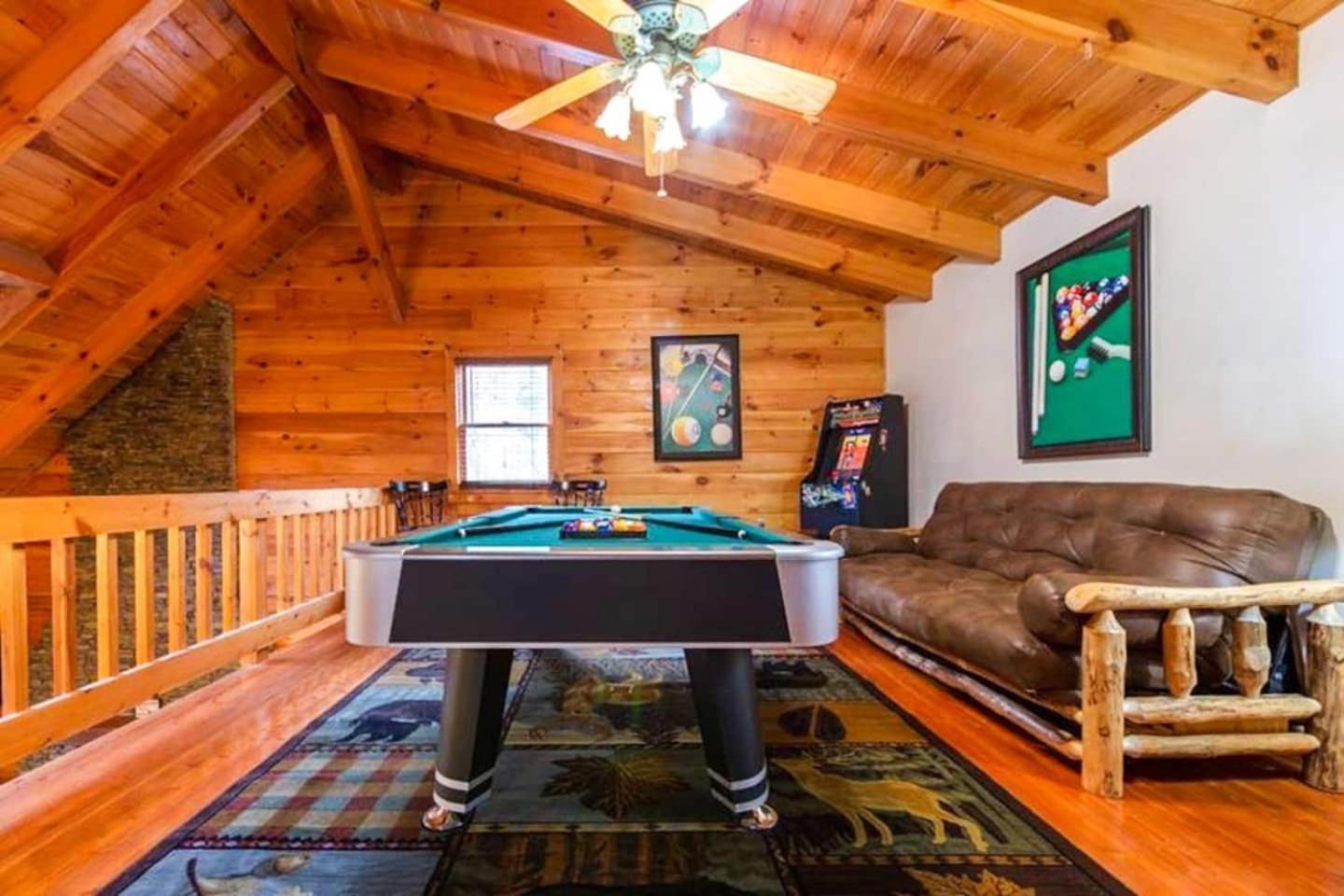 Holiday home Pigeonforge Game Roomdog Friendlyhot Tub