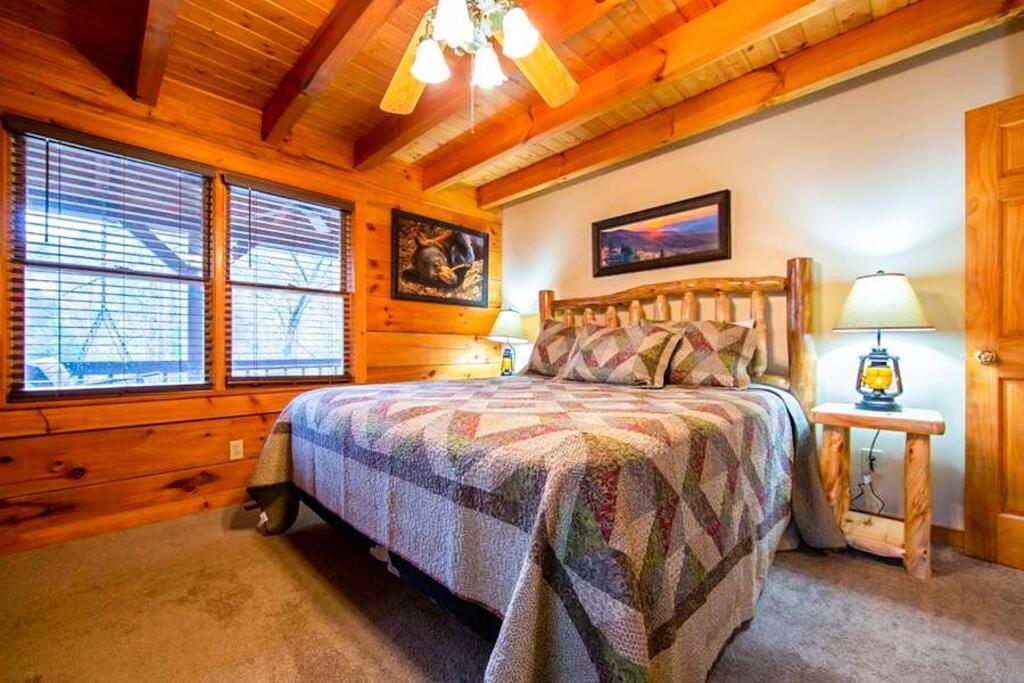 Pigeonforge Game Roomdog Friendlyhot Tub Holiday home